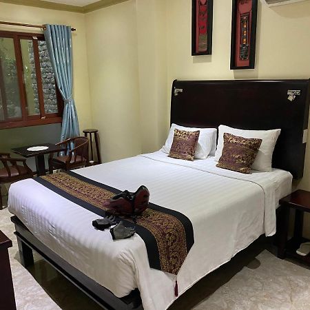 Murray Guesthouse Чау-Док Экстерьер фото